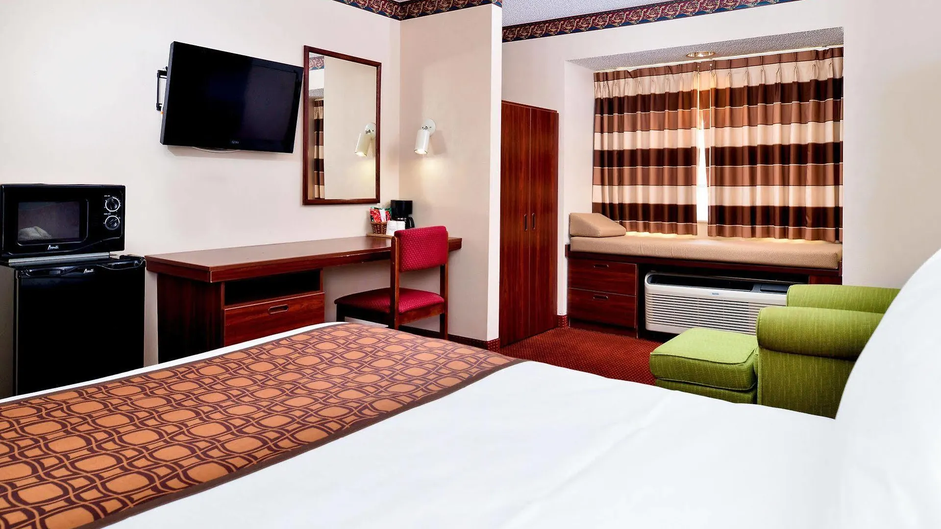 Microtel & By Wyndham Savannah/pooler Hotel 3*