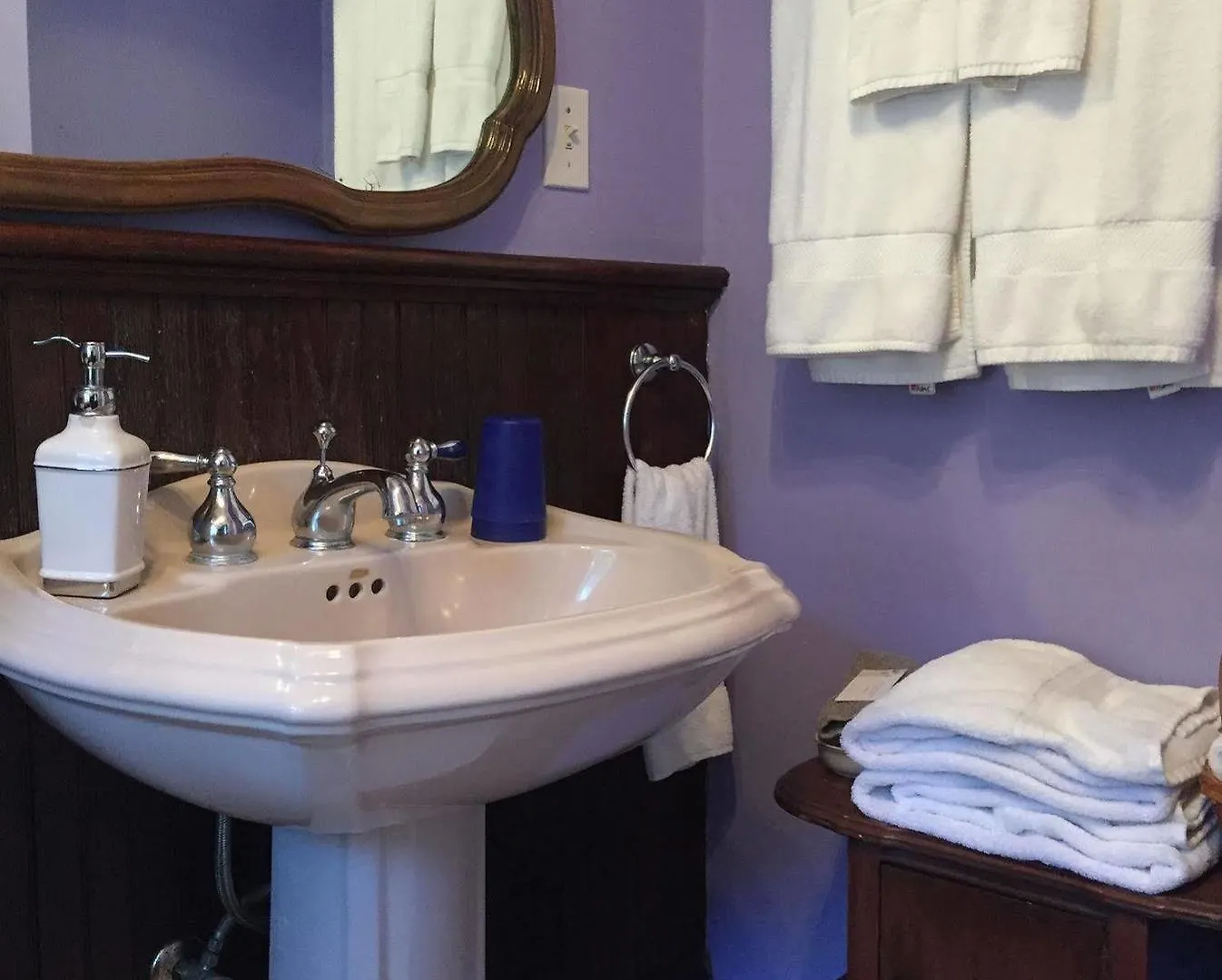 Bed & Breakfast Amethyst Garden