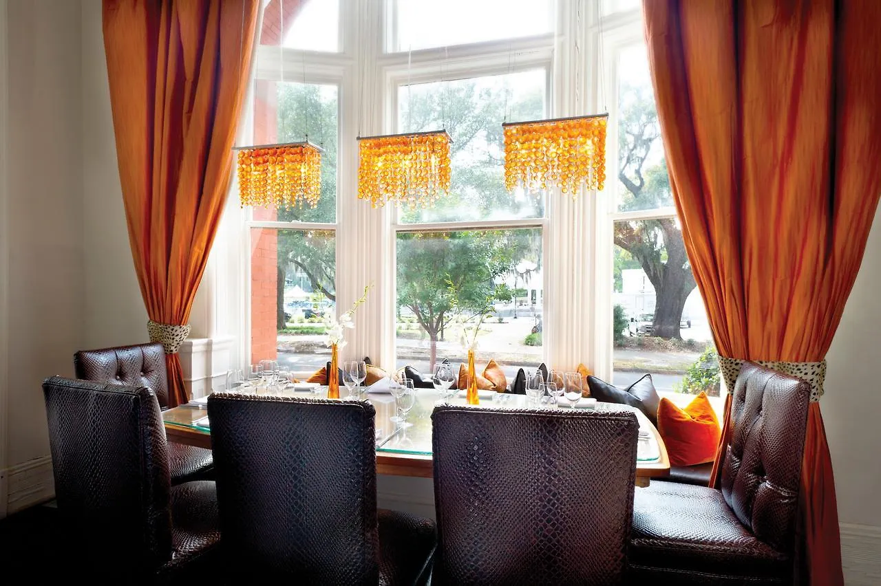 Mansion On Forsyth Park 4*