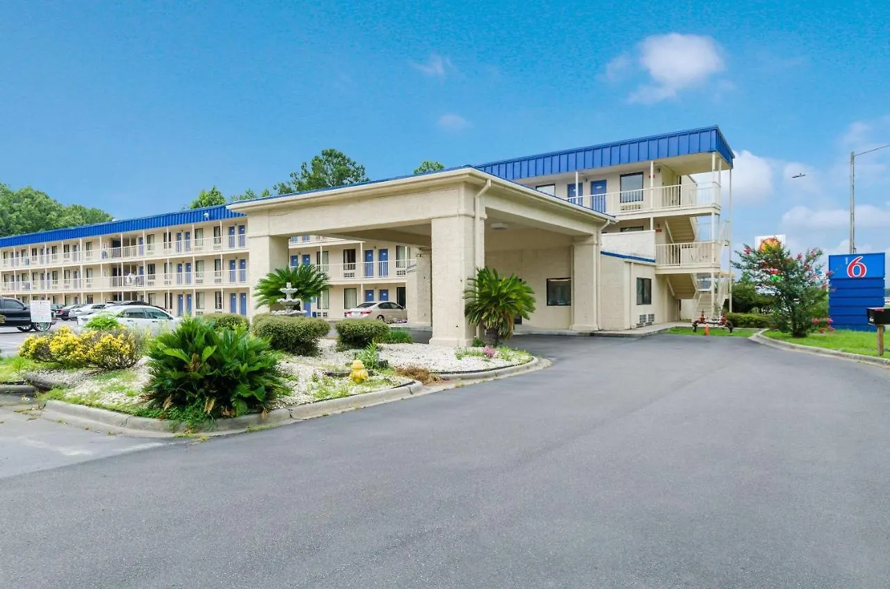 Hotel 6-pooler, Ga - Savannah Airport