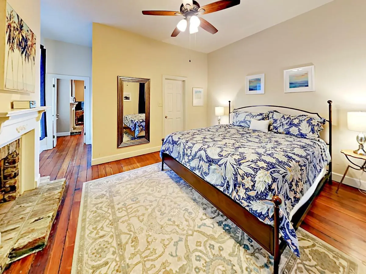 127 E Liberty Townhouse Unit B