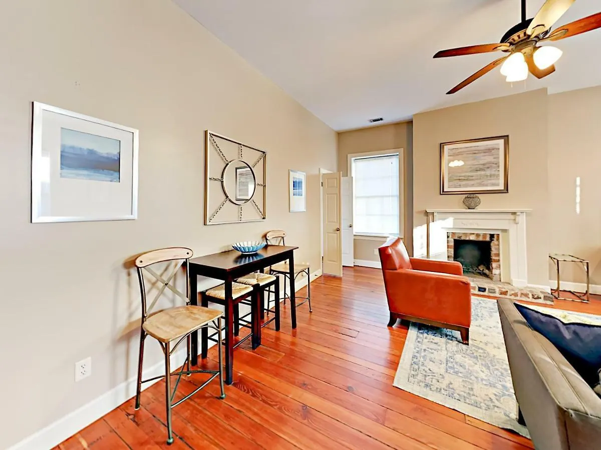 度假居 127 E Liberty Townhouse Unit B