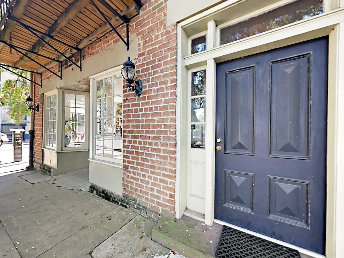 度假居 127 E Liberty Townhouse Unit B *