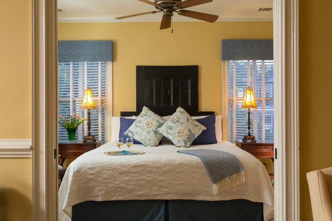 Bed & Breakfast The On West Liberty