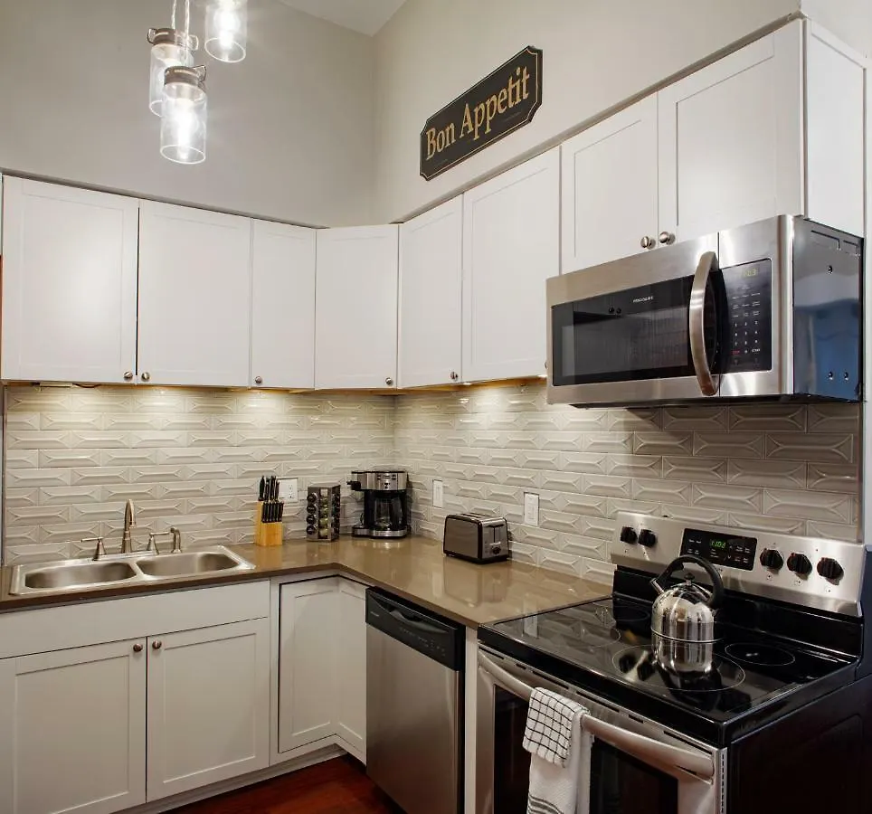 Newly Renovated Historic Townhome! *