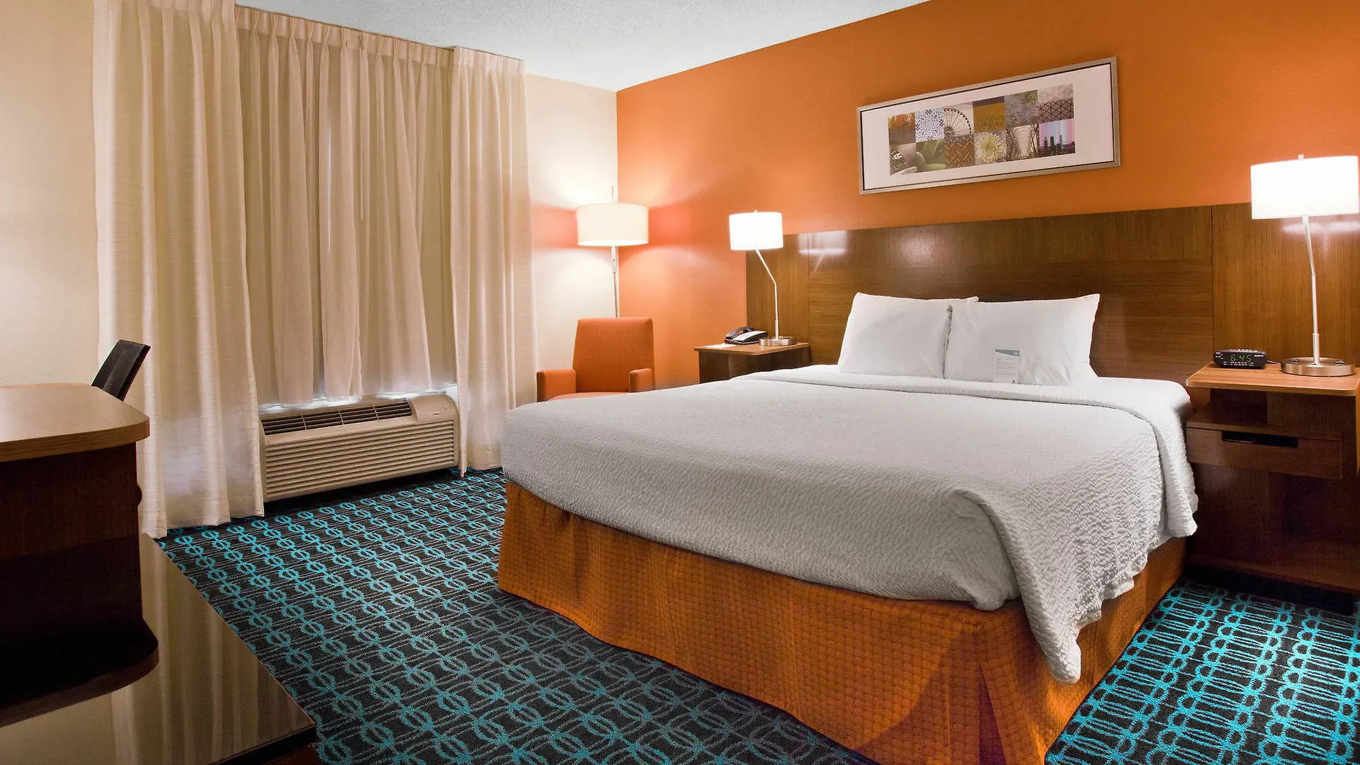 Fairfield & Airport Hotel 3*