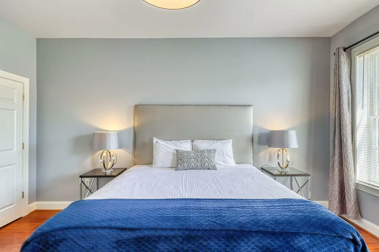 Lez Frederick: Gallery Holiday home *