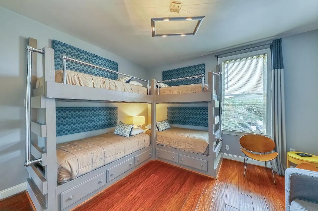Lez Frederick: Gallery Holiday home *