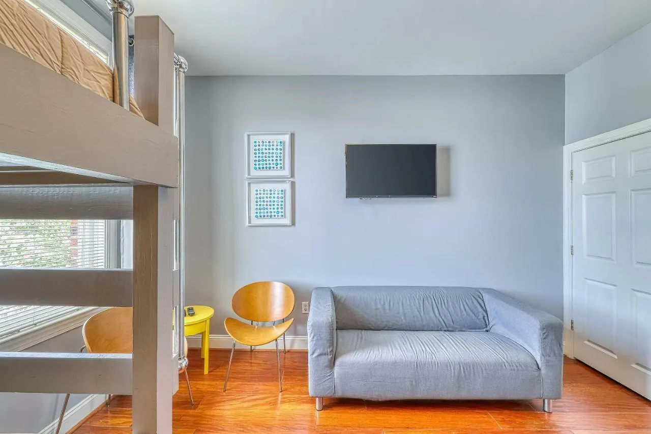 Lez Frederick: Gallery Holiday home