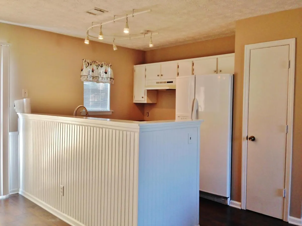 Clean And Cozy House Near Tybee Beaches! Σπίτι διακοπών