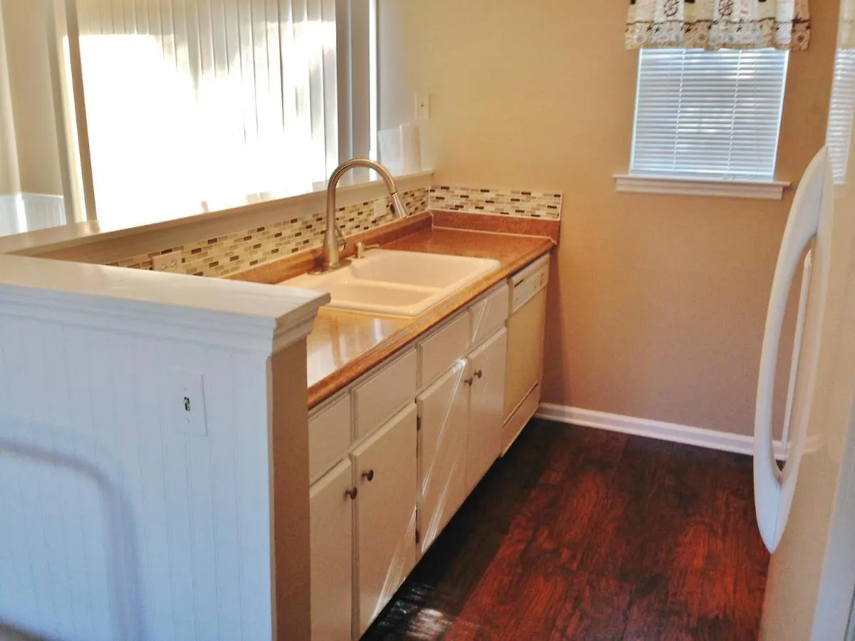 Clean And Cozy House Near Tybee Beaches! Σπίτι διακοπών *