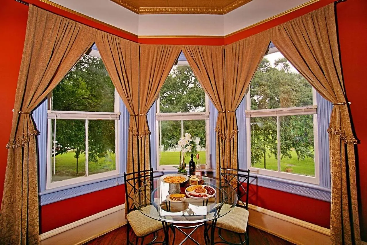 住宿加早餐酒店 Huge Victorian Beauty Overlooking Forsyth Park *
