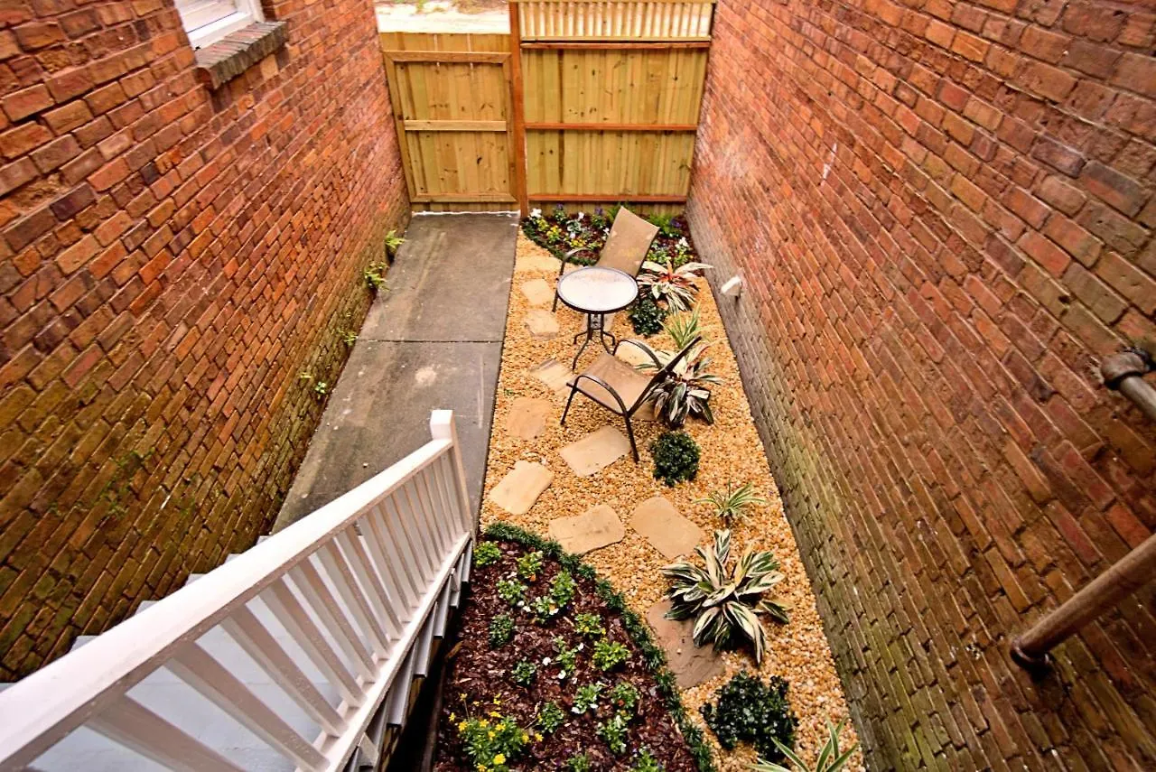 4 Bedroom Beauty In Historic Building بيت للعطل