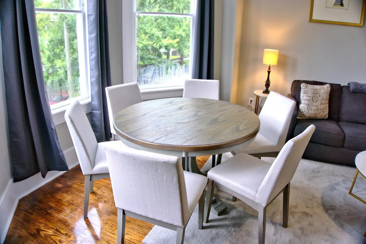 بيت للعطل 4 Bedroom Beauty In Historic Building *