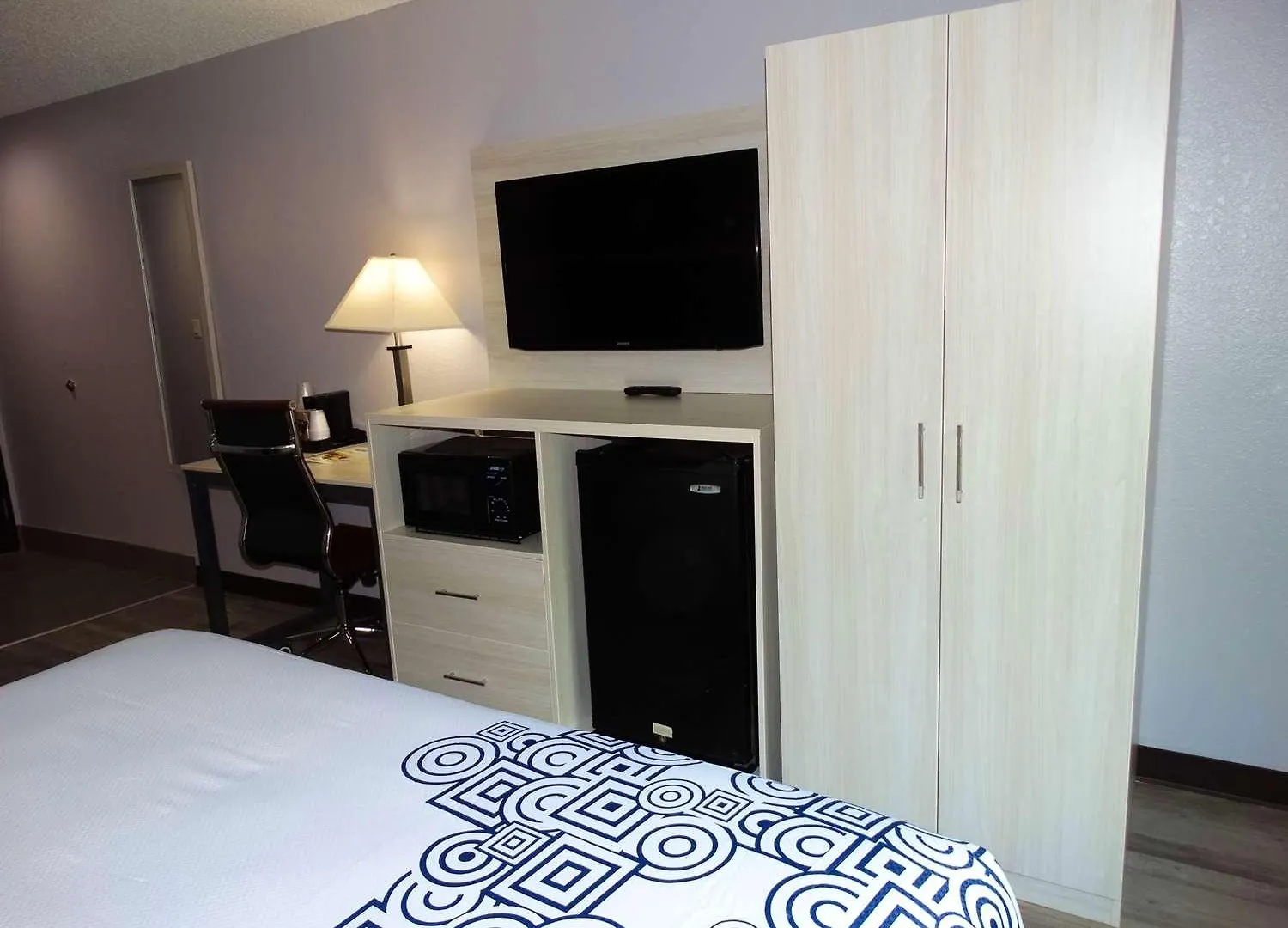 Hotel Days By Wyndham Gateway I-95 Savannah