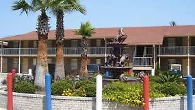 And Port Area Hotel 3*