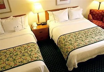 Hotel Fairfield & Savannah I-95 South