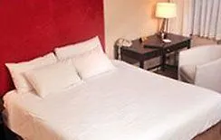 Hotel The Thunderbird