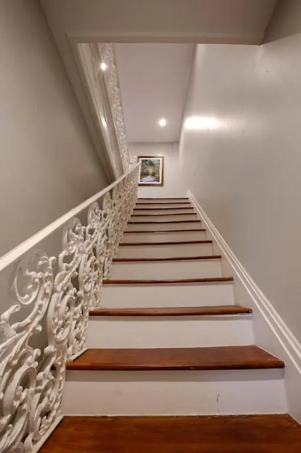Newly Renovated 4 Bed 3 Bath And 2 Parking Spots * 薩凡納