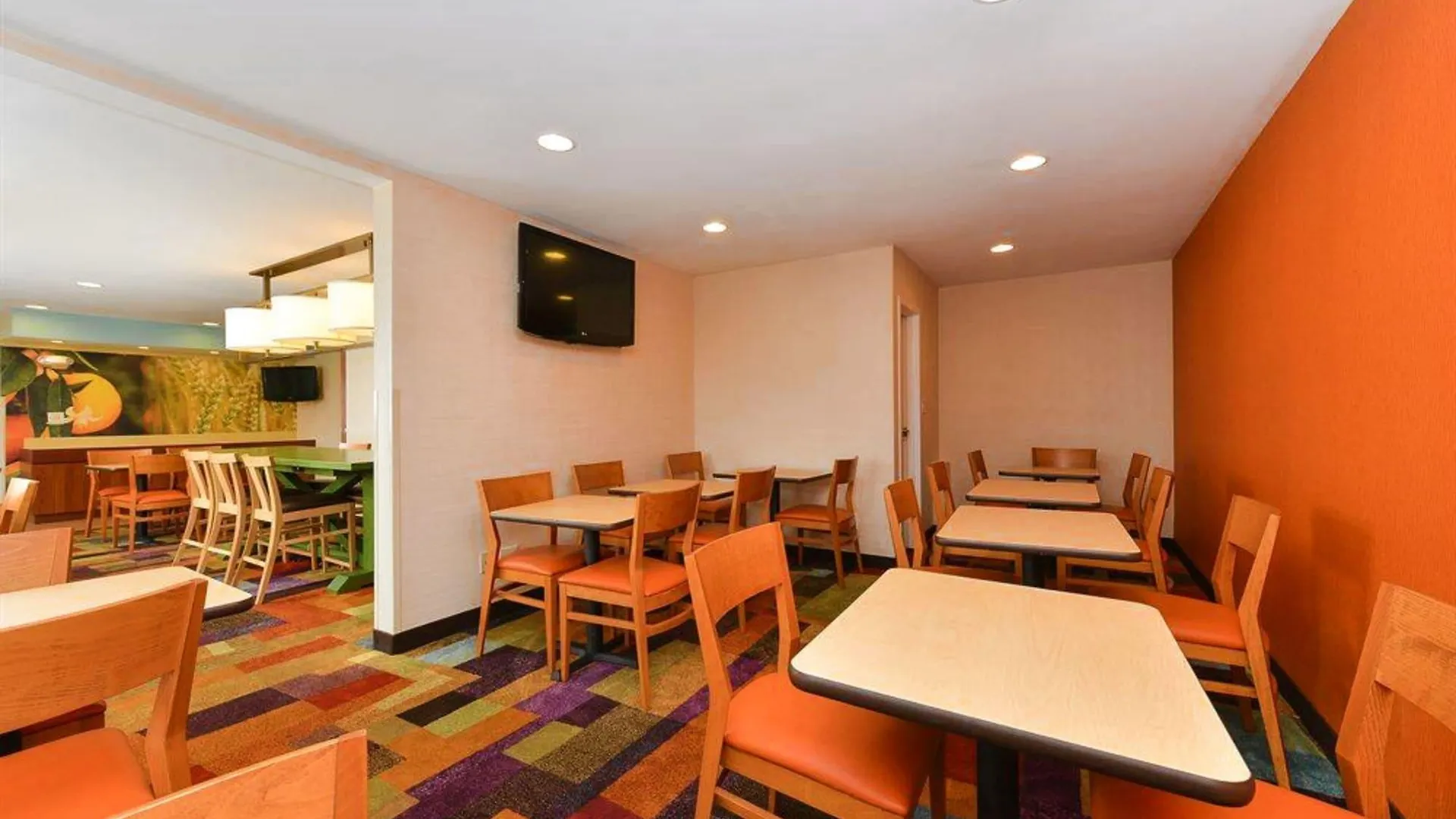 Baymont By Wyndham Midtown Hotel