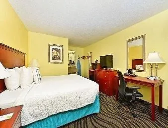 Hotel Baymont By Wyndham Midtown 3*