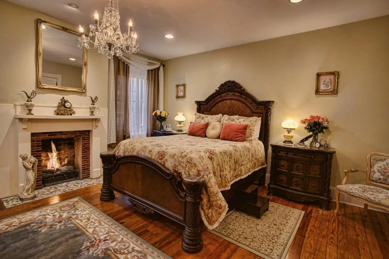 Bed & Breakfast Mcmillan 4*