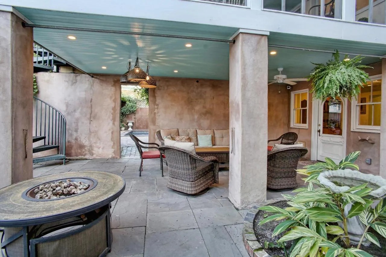 Mcmillan Bed & Breakfast 4*