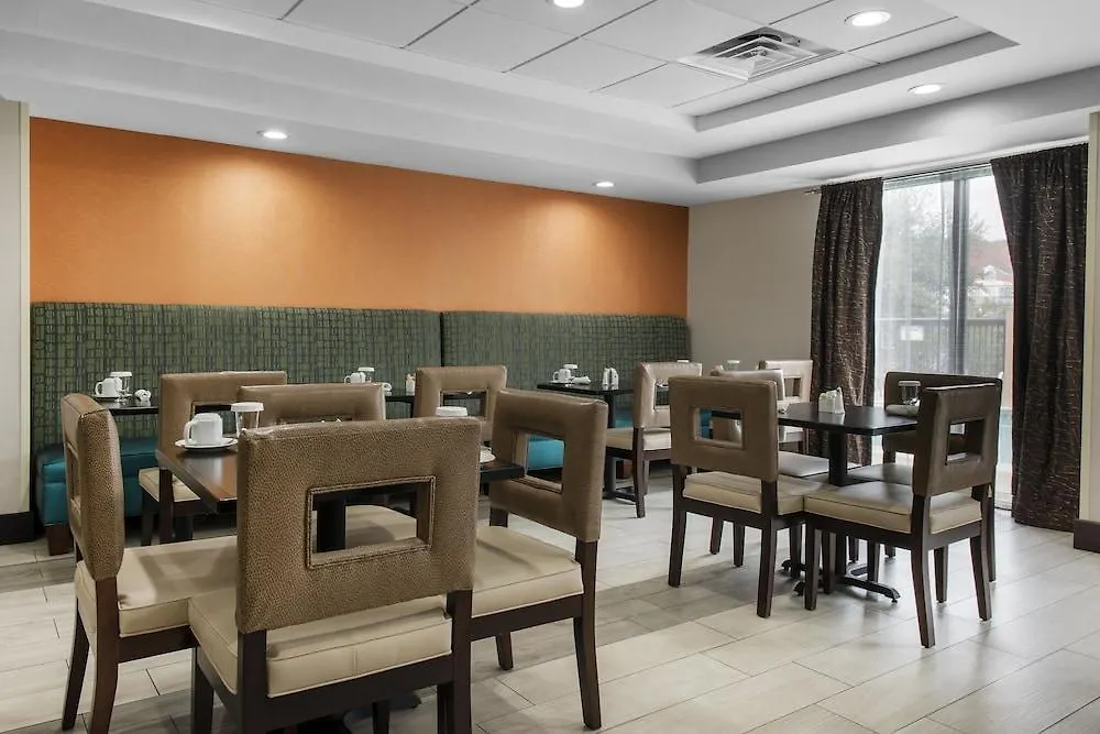 Hotel South - I-95 Gateway By Ihg