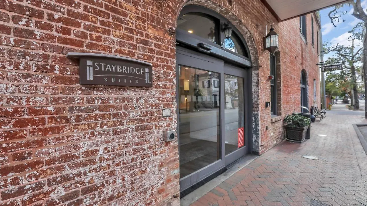 Hotel Staybridge Historic District Savannah