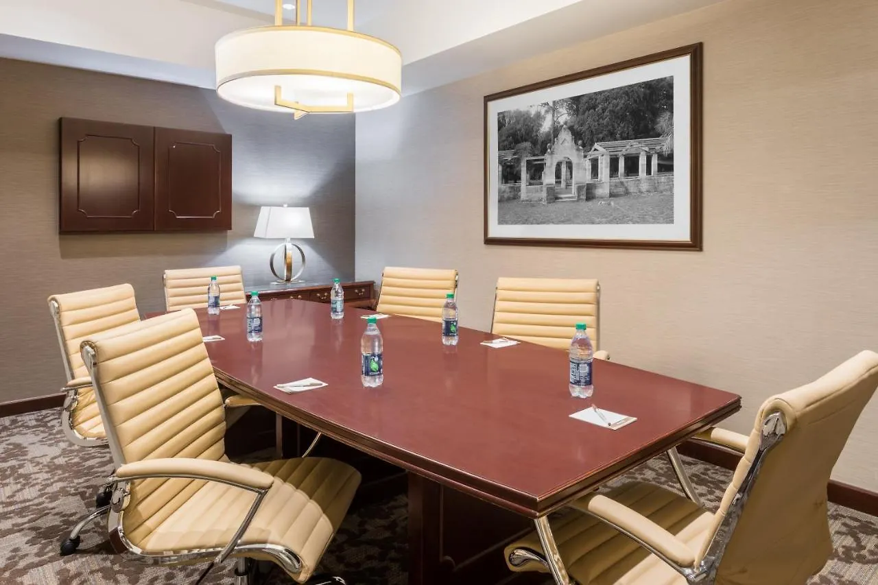 Staybridge Historic District Hotel 3*