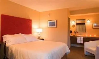 The Thunderbird Otel 3*