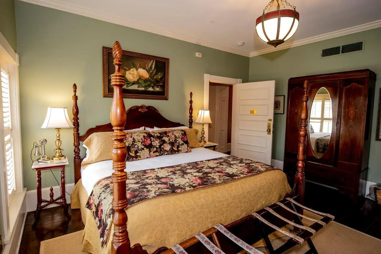 Hotel Ballastone Savannah