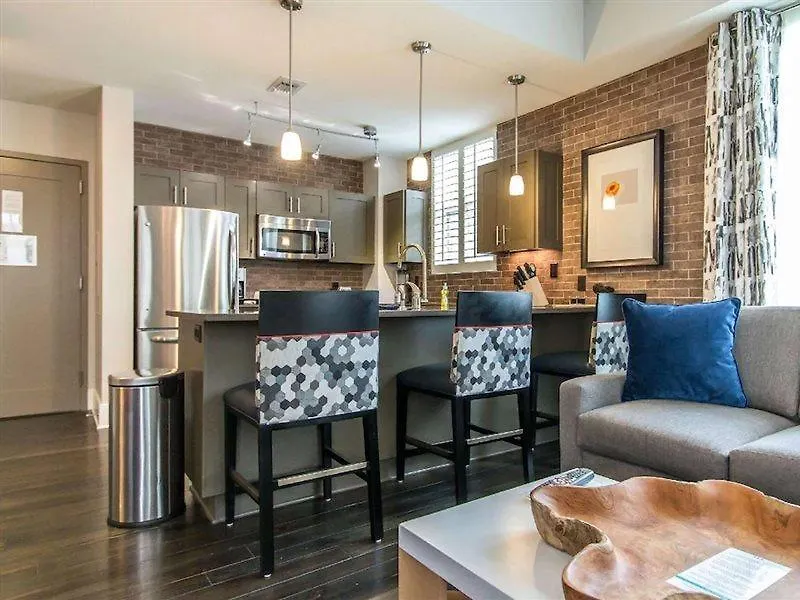 Bluegreen Vacations Homes At Ellis Square, Ascend Apart Otel 3*