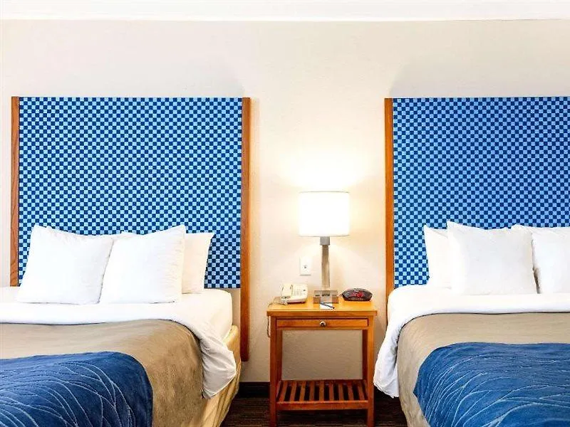 Hotel Spark By Hilton Airport