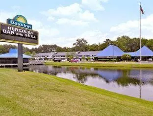 Hotel Days By Wyndham Airport 2*
