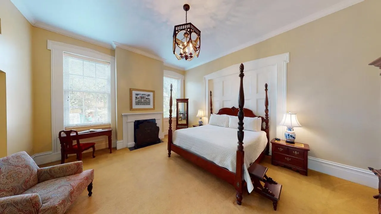 The Presidents' Quarters 4* Savannah