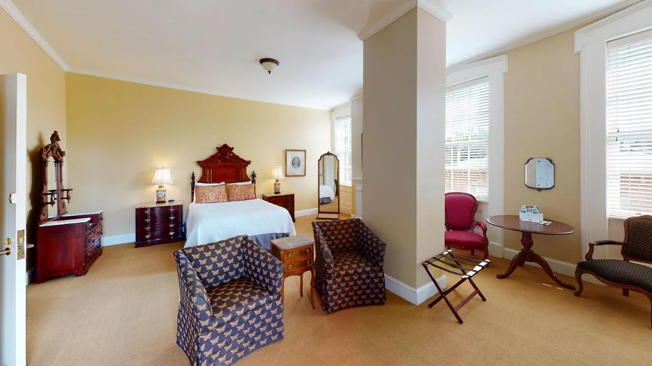 The Presidents' Quarters Inn 4*