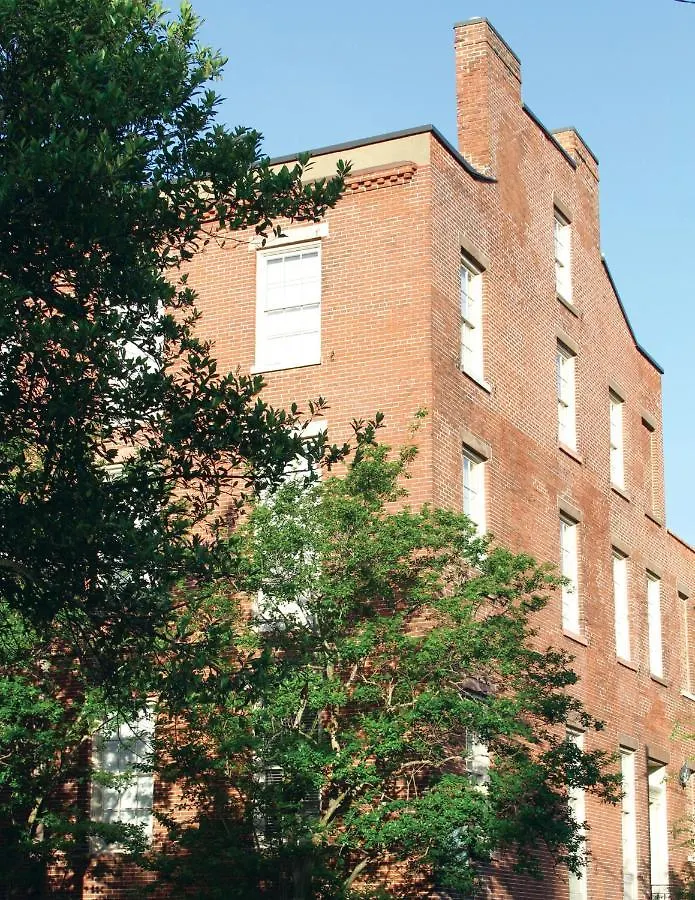 The Presidents' Quarters Inn 4*