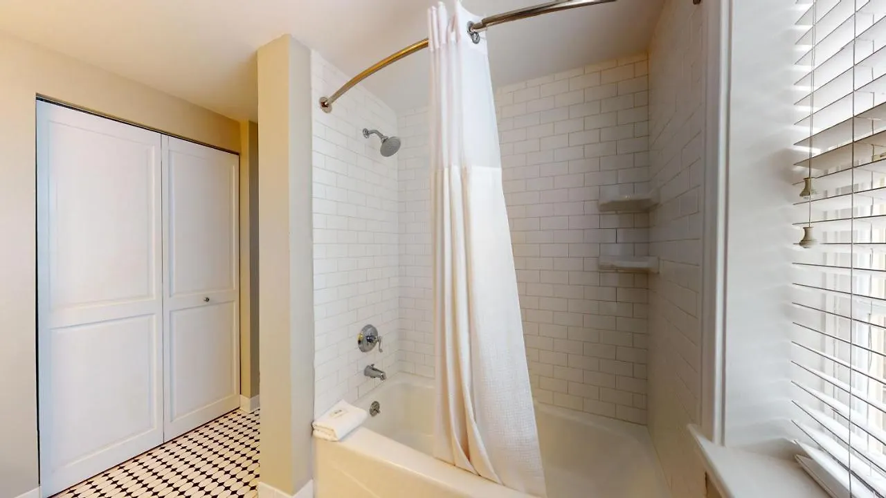 Inn The Presidents' Quarters 4*