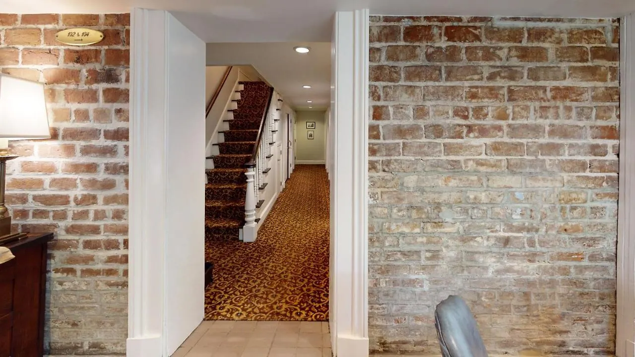 The Presidents' Quarters Inn