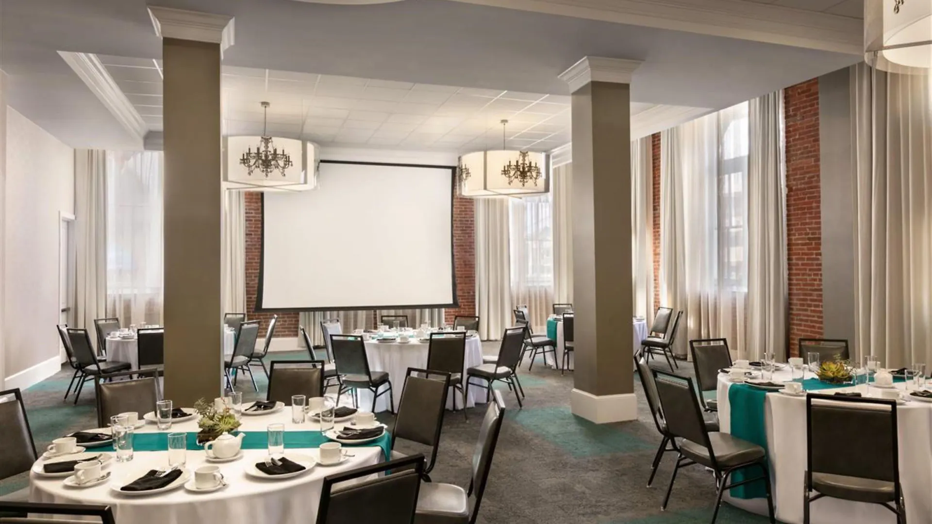 Indigo Historic District By Ihg Hotel 4*