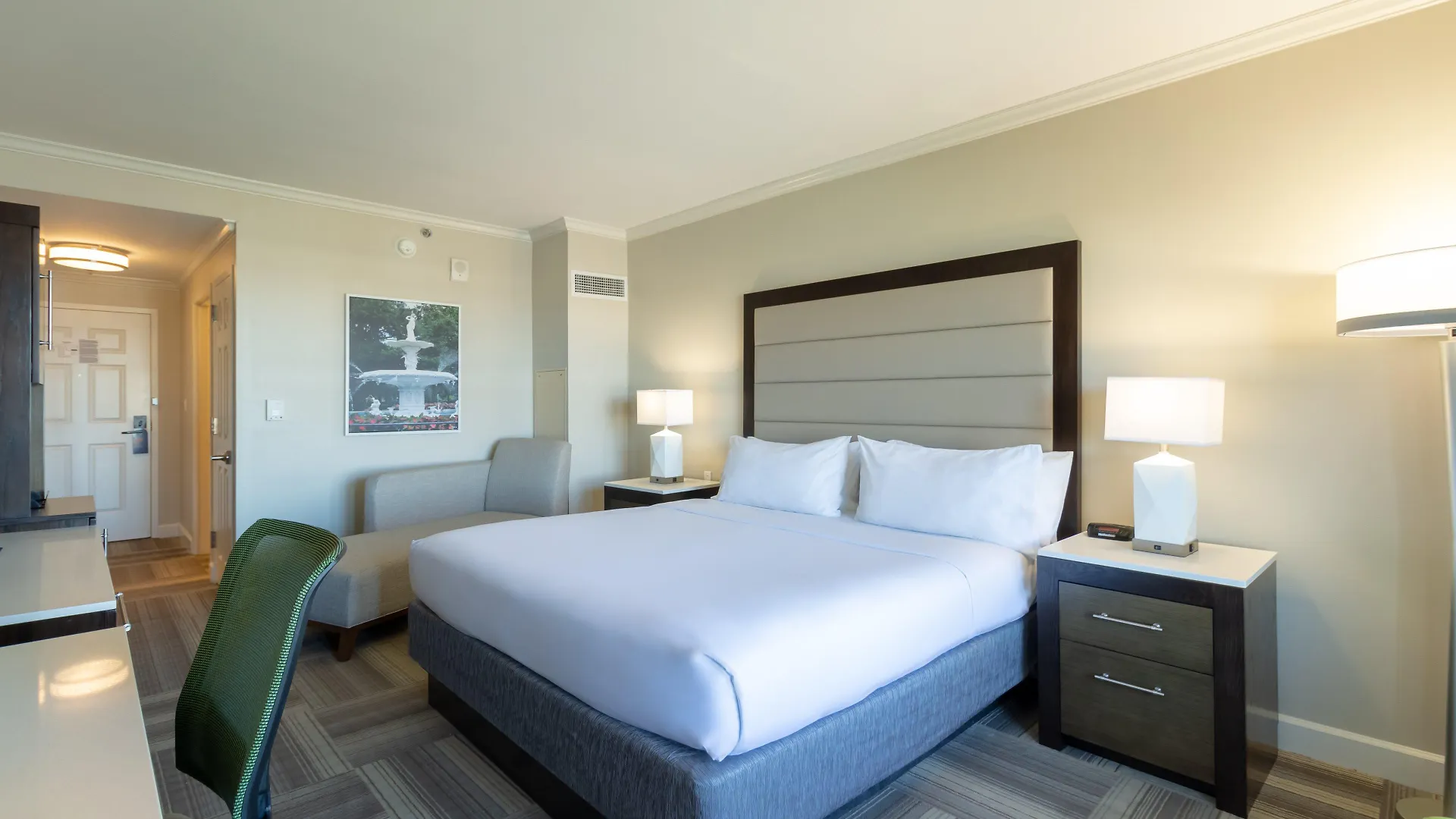 Express - Historic District Hotel 2*