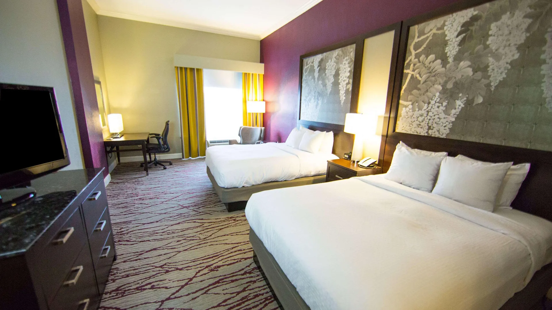 Hotel Doubletree By Hilton Historic Savannah