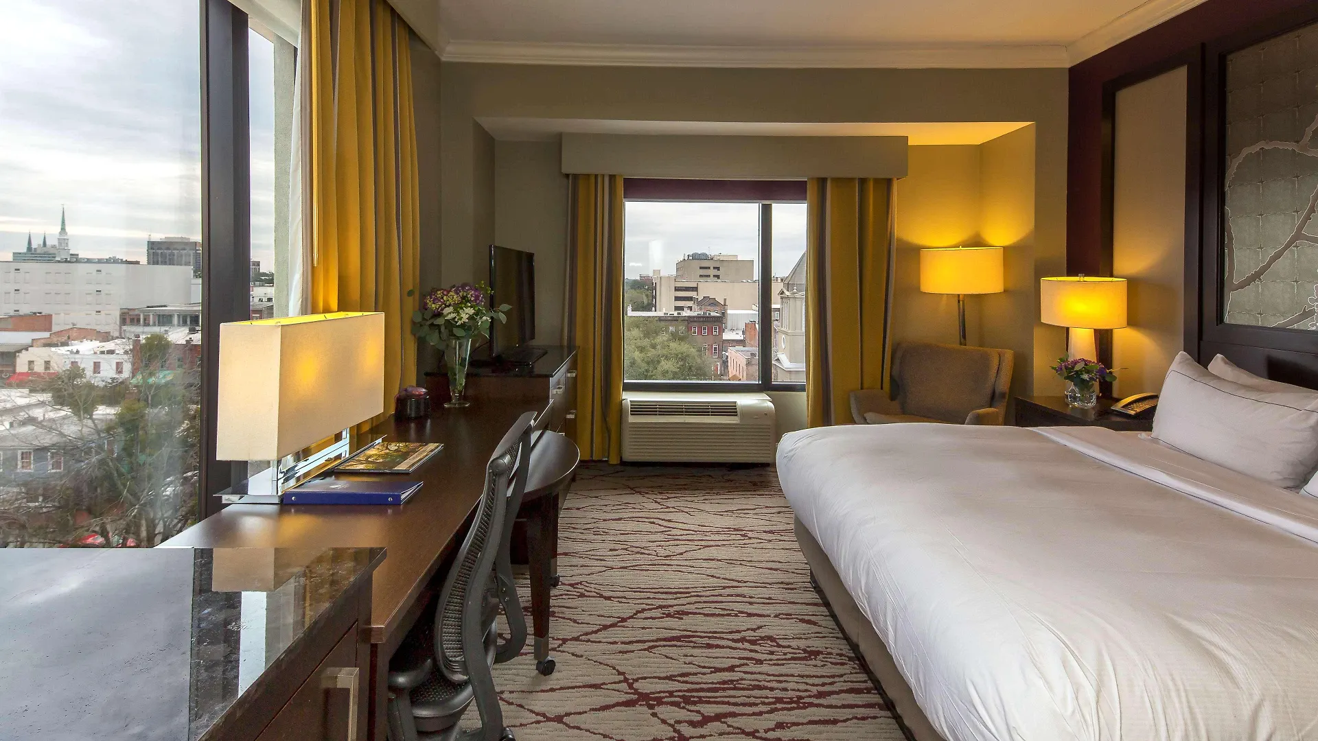 Doubletree By Hilton Historic Hotel 4*