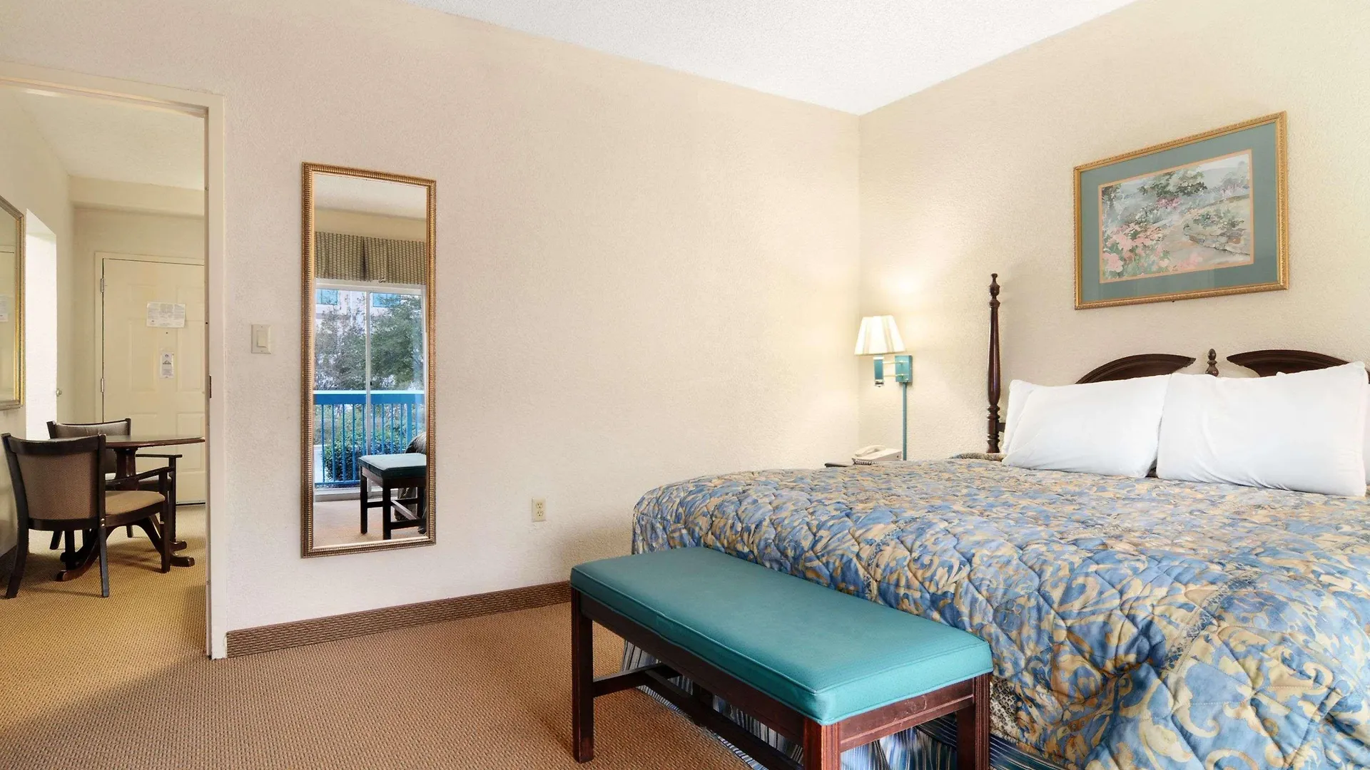 6 Ga Gateway & I95 Hotel Savannah