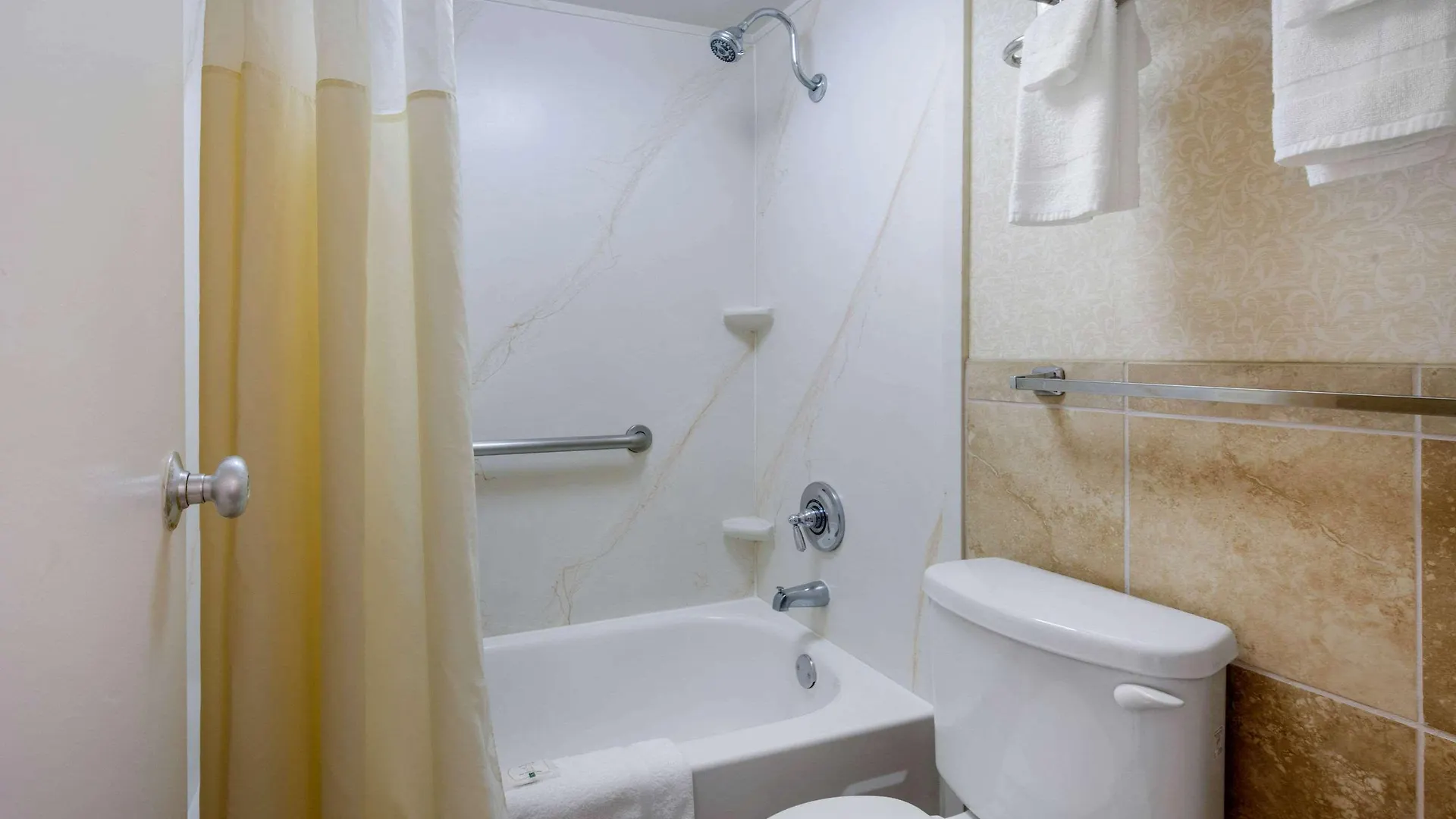 Quality Historic District Inn Savannah