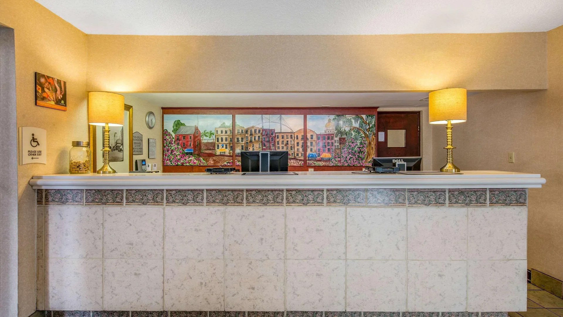 Quality Historic District Inn 2*