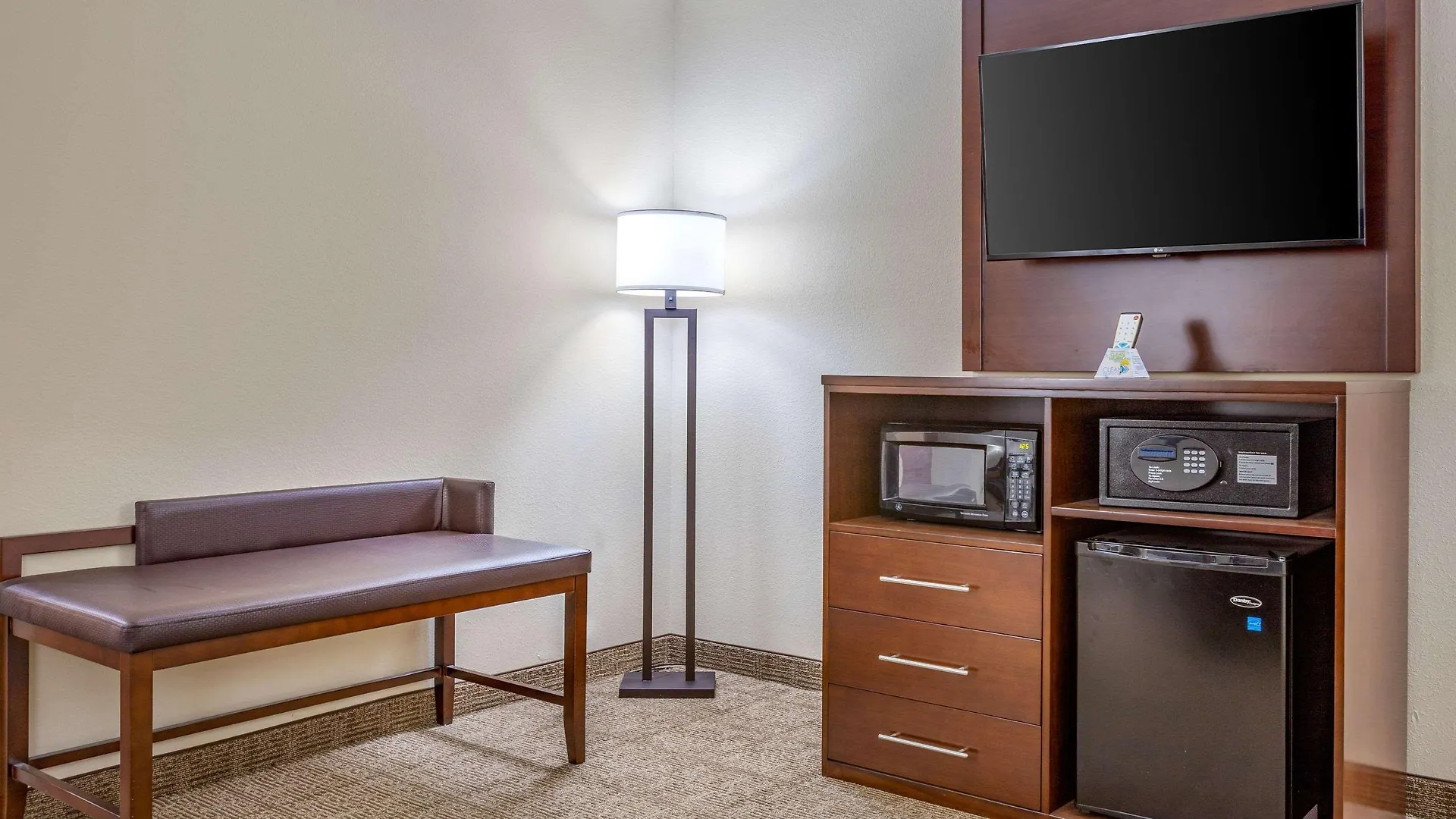 Comfort Savannah Gateway I-95 Hotel 3*