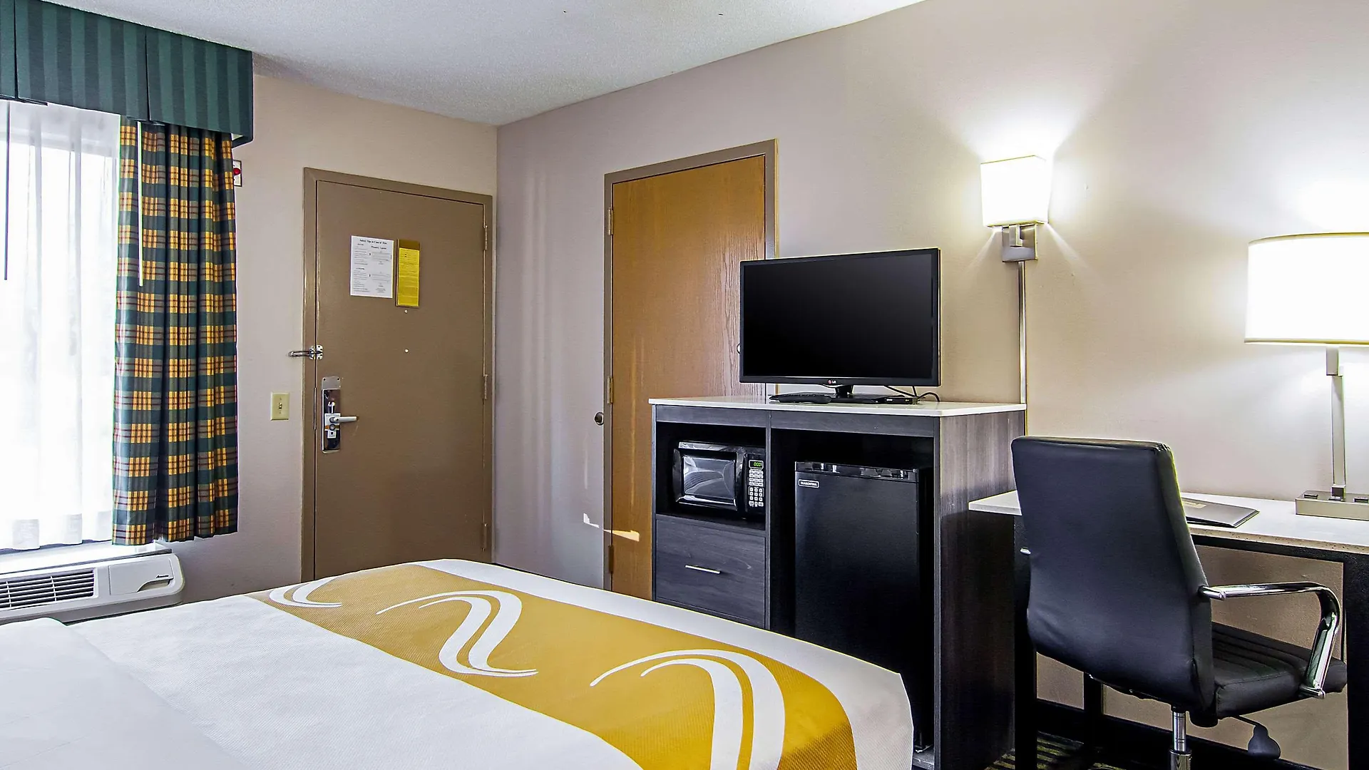 Quality I-95 Inn 2*