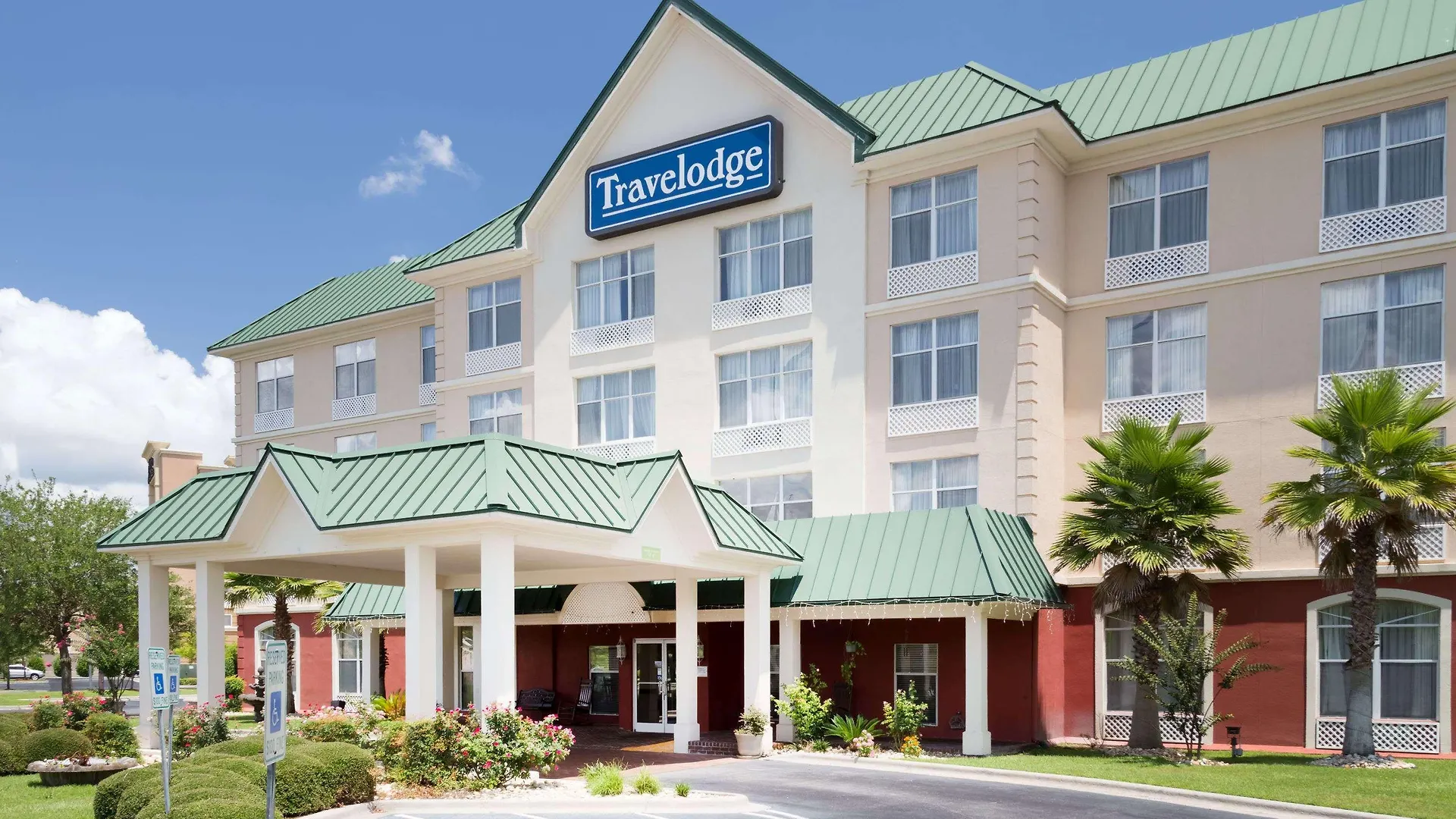 Wingate By Wyndham Gateway 2*